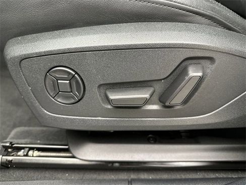 Certified 2023 Audi Q3 2.0T Premium Plus w/ Premium Plus Package image 12