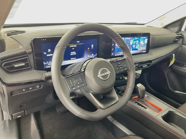 New 2027 Nissan Kicks SR w/ SR Premium Package FWD image 7