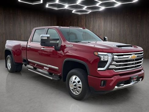 Used 2024 Chevrolet Silverado 3500 High Country AWD/4WD image 1