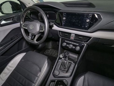 Used 2022 Volkswagen Taos SEL image 19