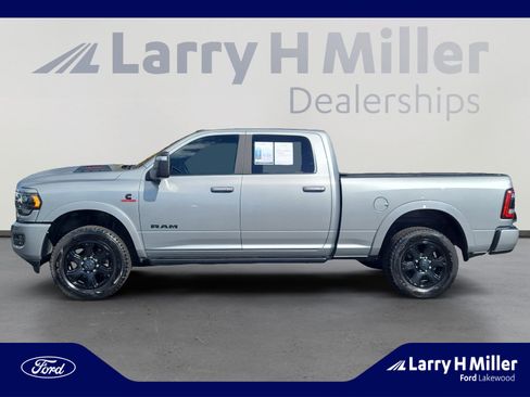 Used 2024 RAM 3500 Limited image 2