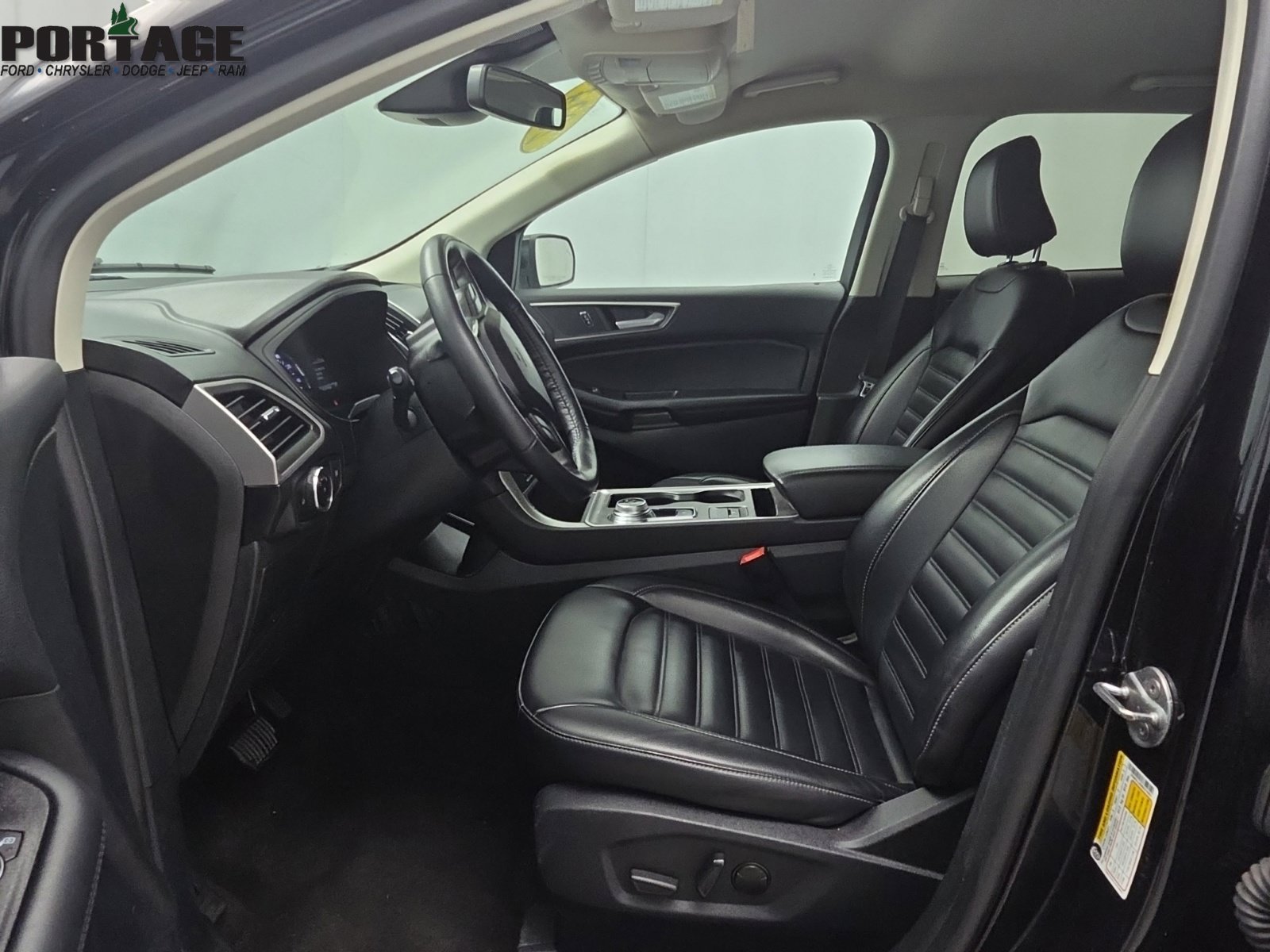 Used 2024 Ford Edge SEL AWD/4WD image 16