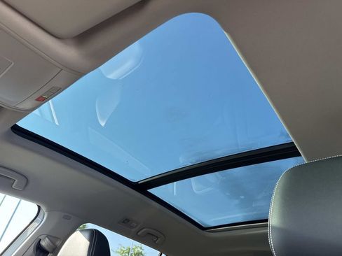 Used 2023 Volkswagen Atlas SE w/ Panoramic Sunroof Package AWD/4WD image 19