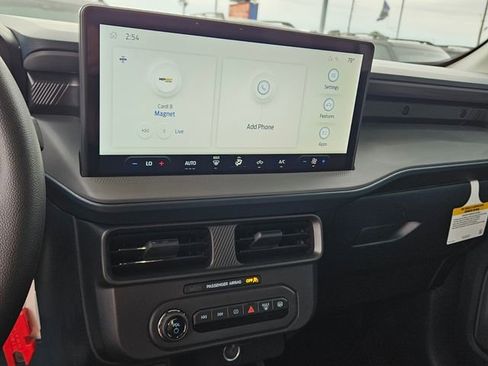 New 2025 Ford Maverick XL image 21