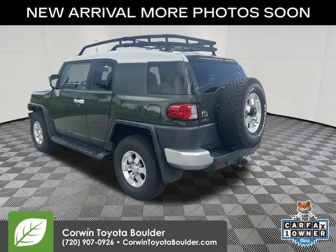 Used 2011 Toyota FJ Cruiser 4WD w/ Convenience Pkg image 5