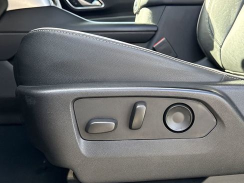 Used 2021 GMC Yukon SLT image 27