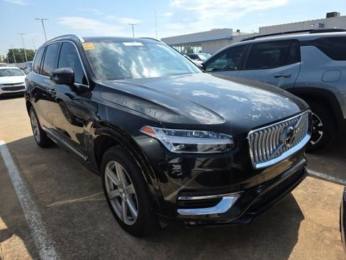 Used 2024 Volvo XC90 B5 Core AWD/4WD image 7