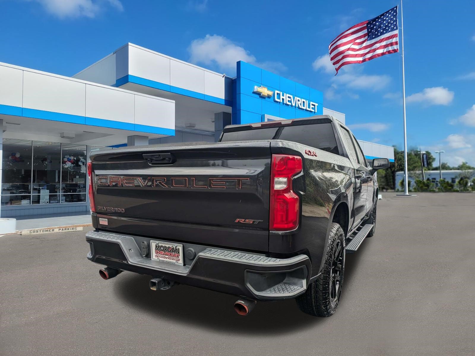 Used 2022 Chevrolet Silverado 1500 RST AWD/4WD image 3