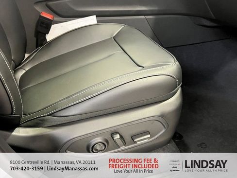 New 2025 Jeep Grand Cherokee L Limited w/ Trailer Tow Package AWD/4WD image 12