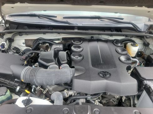 Used 2023 Toyota 4Runner SR5 RWD image 32