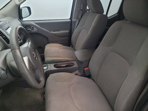 Used 2018 Nissan Frontier SV image 17