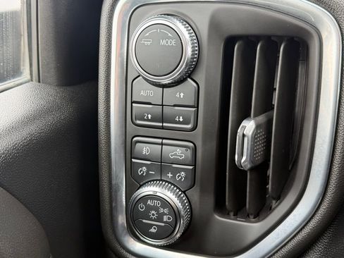 Used 2021 GMC Sierra 2500 Denali w/ Denali Black Diamond Edition AWD/4WD image 19