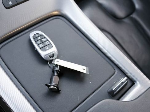 Used 2023 Hyundai Palisade Calligraphy w/ Winter Package image 26