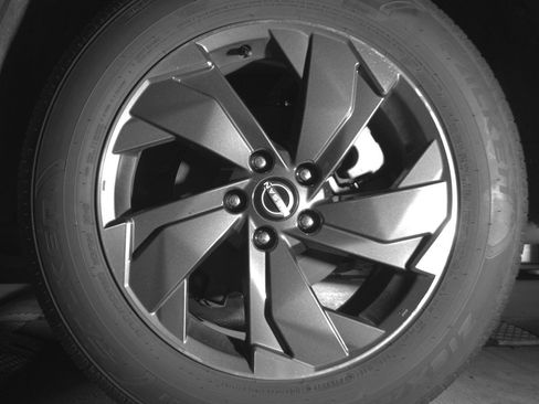 Used 2025 Nissan Rogue SV FWD image 14
