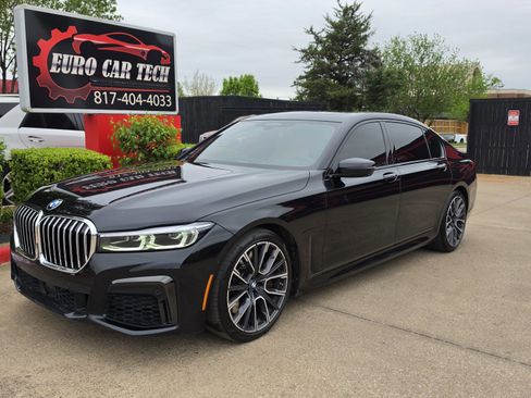 Used 2021 BMW 740i w/ M Sport Package image 1