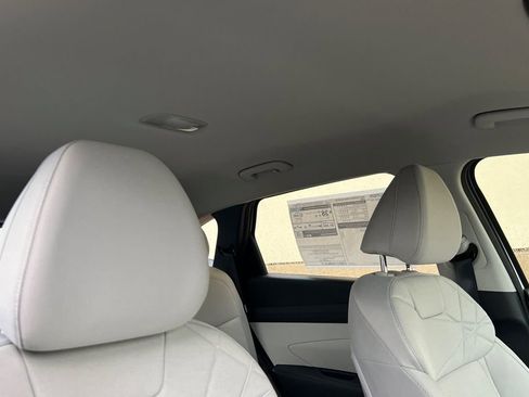 New 2026 Hyundai Tucson Blue SE image 15