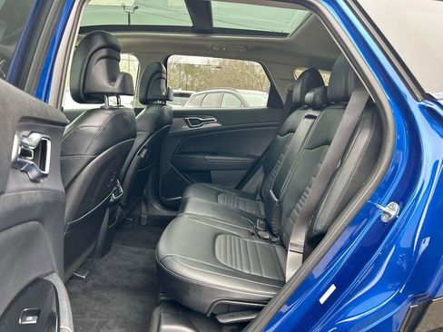 Used 2023 Kia Sportage SX image 10