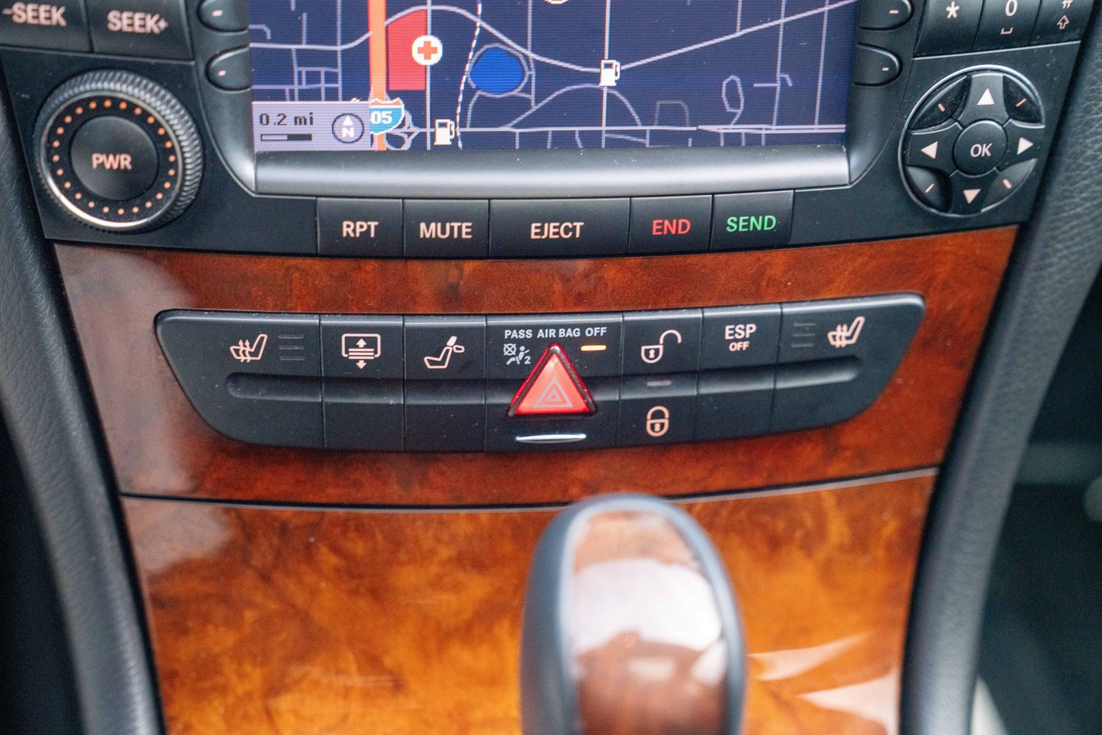 Used 2005 Mercedes-Benz E 500 4MATIC Sedan image 19