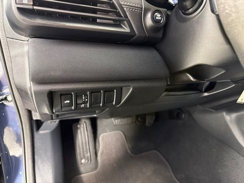 Used 2023 Subaru Legacy AWD/4WD image 13