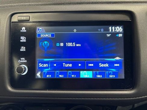 Certified 2021 Honda HR-V Sport image 30