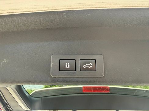 Used 2020 Subaru Ascent Premium w/ Convenience Package AWD/4WD image 26