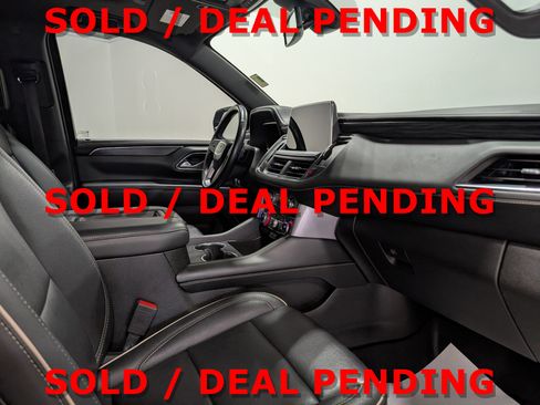 Used 2022 GMC Yukon SLT w/ SLT Premium Package image 19
