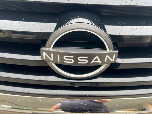 Used 2023 Nissan Pathfinder Platinum AWD/4WD image 32