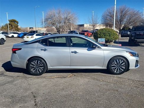 Certified 2024 Nissan Altima 2.5 SV image 3