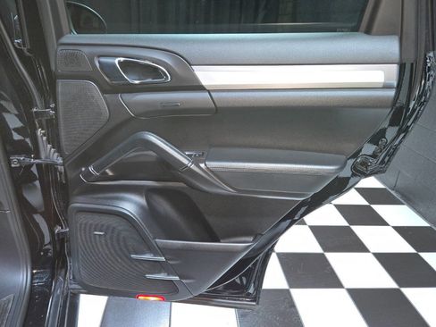 Used 2013 Porsche Cayenne GTS image 54