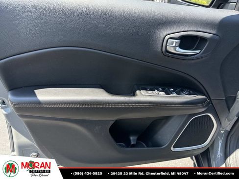 Used 2020 Jeep Compass Limited AWD/4WD image 10