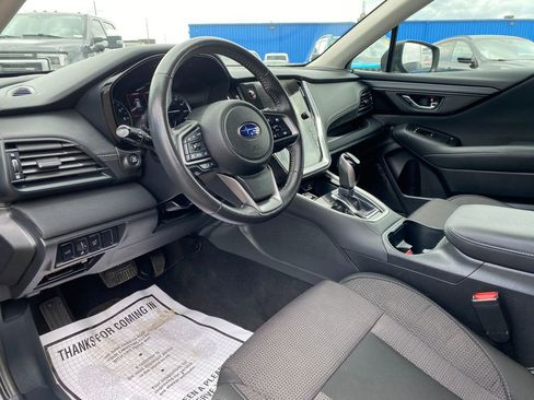 Used 2024 Subaru Outback Premium AWD/4WD image 9