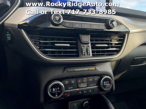 Used 2021 Ford Escape SEL w/ Technology Package image 17