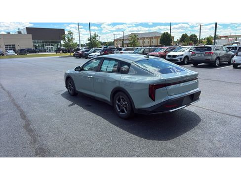 Used 2025 Kia K4 FWD image 28