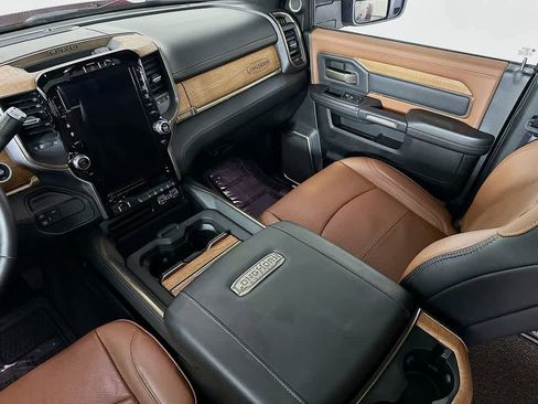 Used 2024 RAM 3500 Limited image 11