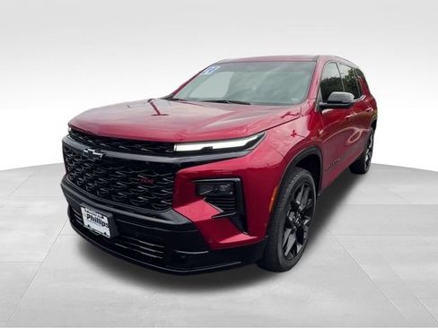 Used 2024 Chevrolet Traverse RS w/ LPO, Floor Liner Package AWD/4WD image 2