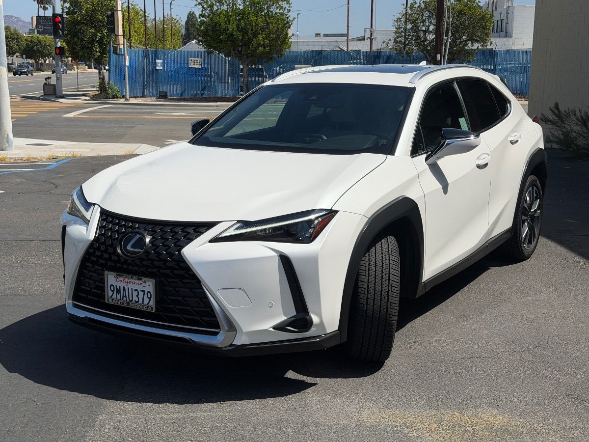 Used 2024 Lexus UX 250h FWD image 5