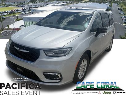 New 2026 Chrysler Pacifica Select