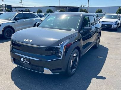 New 2026 Kia EV9 Light