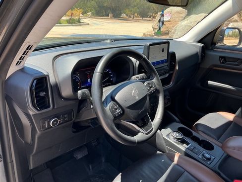 Used 2024 Ford Bronco Sport Badlands w/ Premium Package AWD/4WD image 20