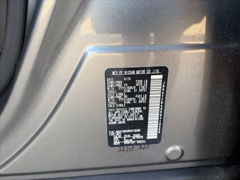 Certified 2024 Nissan Armada SL w/ Captain's Chairs Package image 27