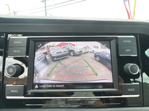 Used 2020 Volkswagen Jetta R-Line w/ R-Line Cold Weather Package FWD image 25