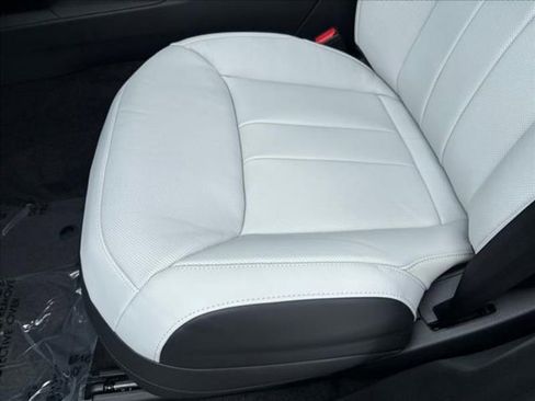 Used 2024 Land Rover Range Rover Sport Dynamic SE image 24