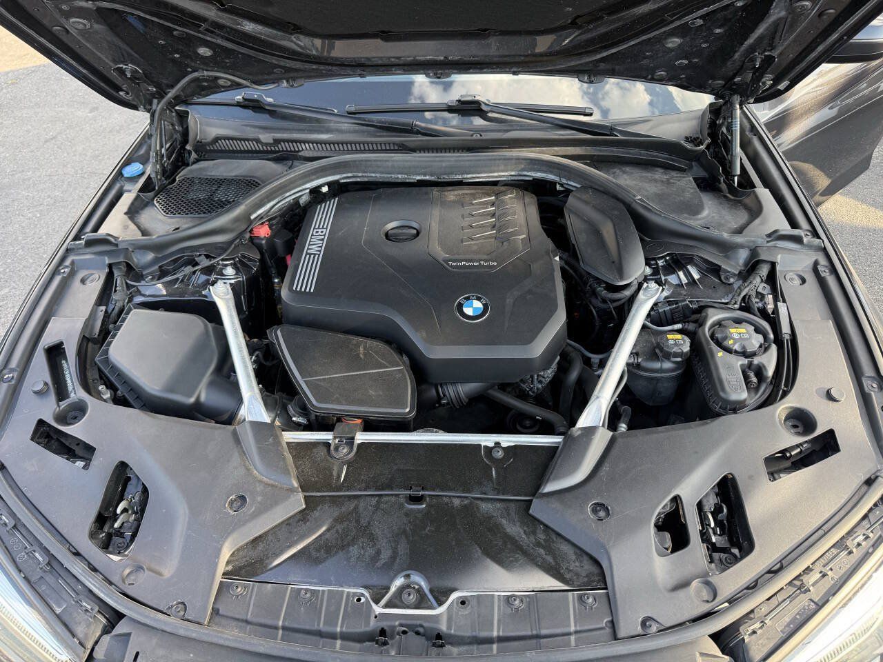 Used 2021 BMW 530i xDrive w/ Convenience Package AWD/4WD image 37