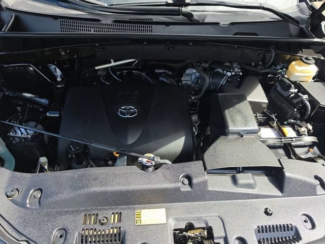 Used 2018 Toyota Highlander Limited FWD image 23