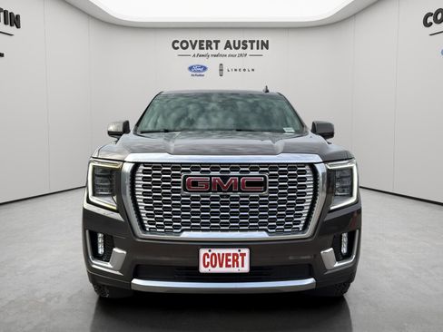 Used 2021 GMC Yukon XL Denali image 8
