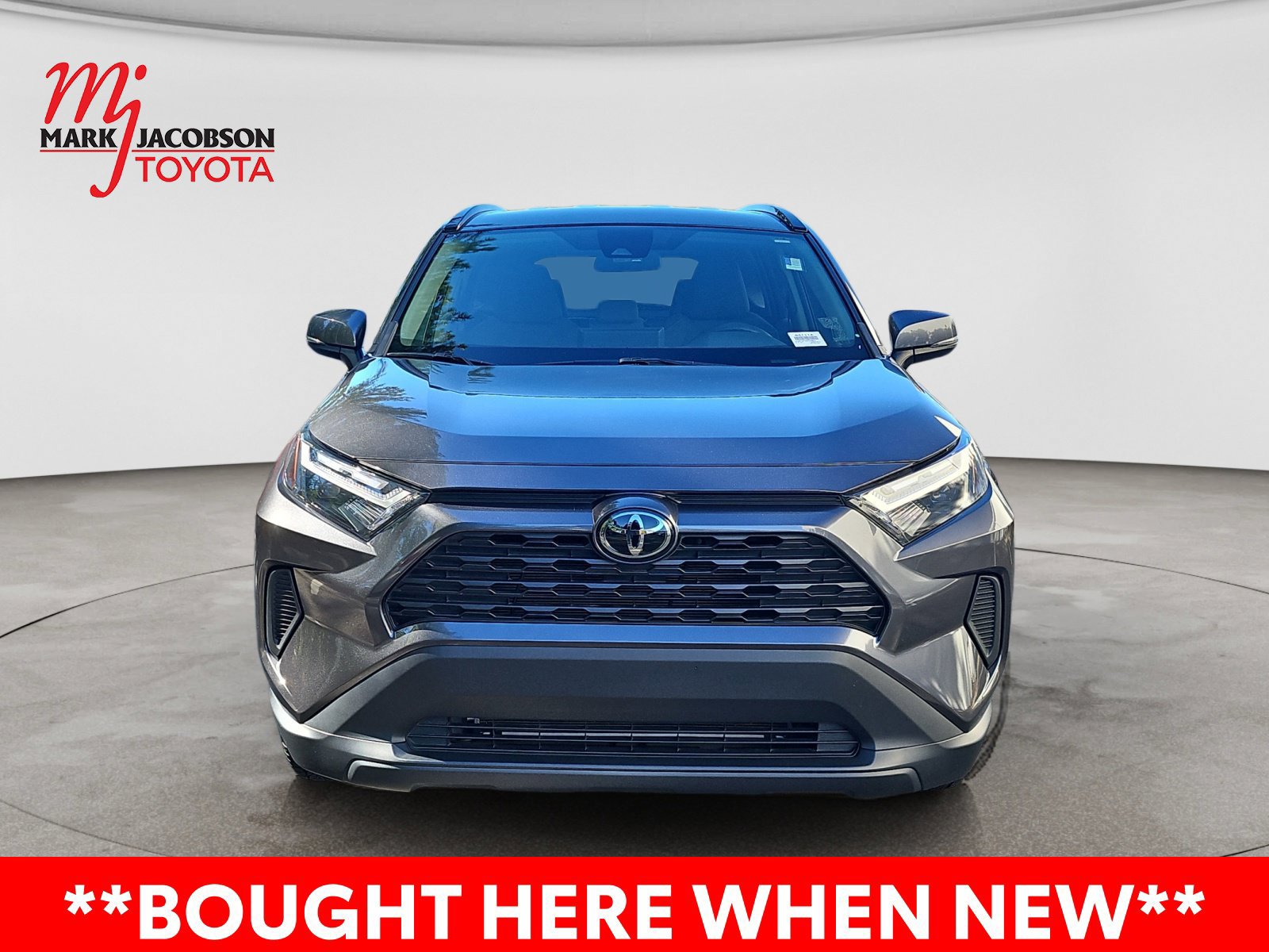 Used 2023 Toyota RAV4 XLE FWD image 3