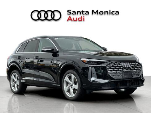 New 2025 Audi Q5 Prestige AWD/4WD image 9