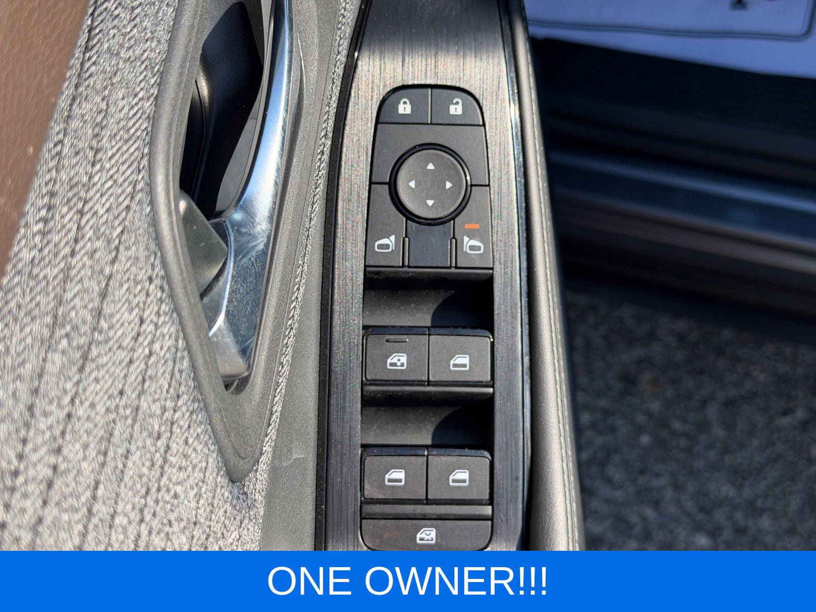Used 2023 Nissan Rogue SV AWD/4WD image 14
