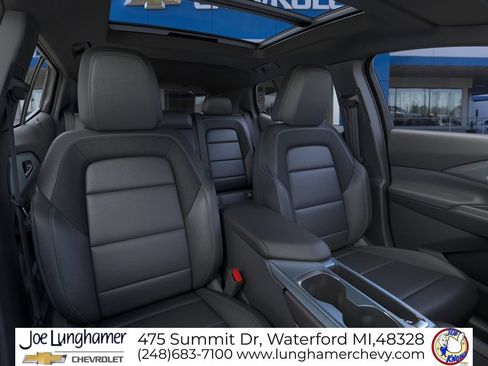 New 2026 Chevrolet Equinox EV LT w/ Convenience Package II FWD image 18