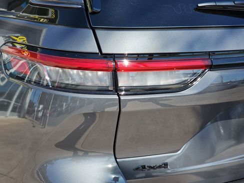 New 2026 Jeep Grand Cherokee Limited image 42